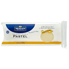 Massa fresca para pastel Mezzani rolo 1kg.